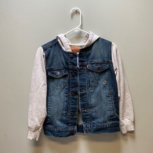 Levi’s Trucker Jacket